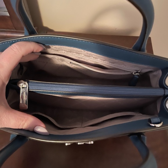 Michael Kors purse - Picture 3 of 3